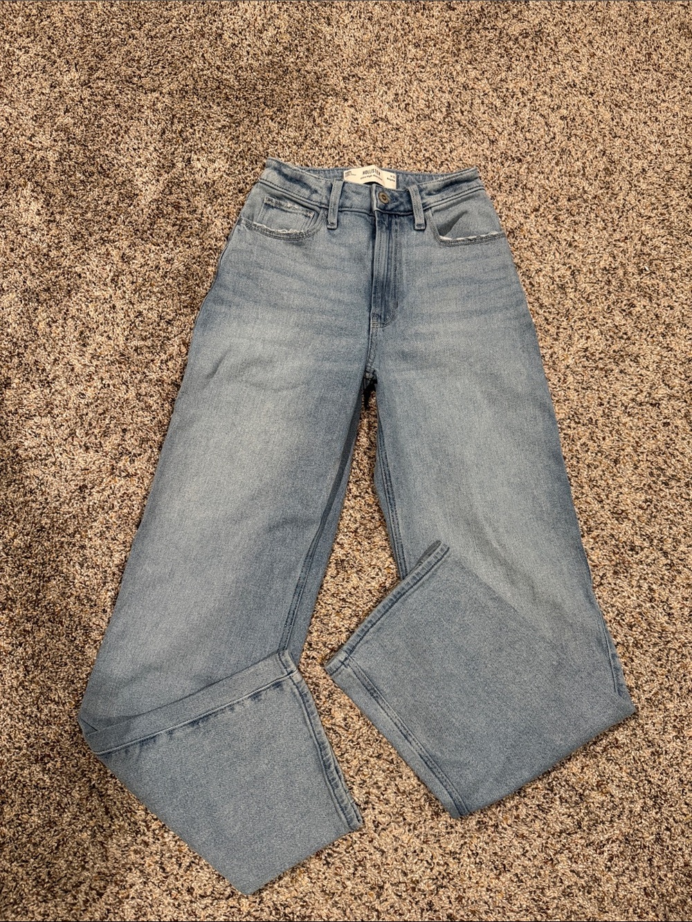 Hollister Ultra High-Rise Dad Jeans - Light Blue - Picture 2 of 5